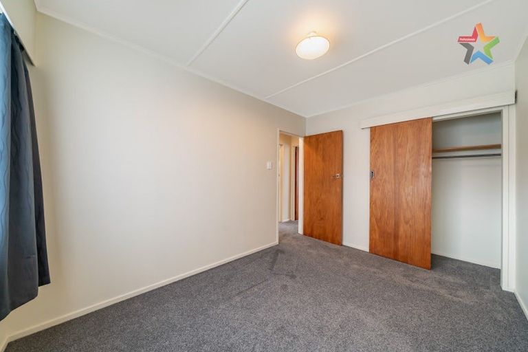 Photo of property in 293a Wellington Road, Wainuiomata, Lower Hutt, 5014
