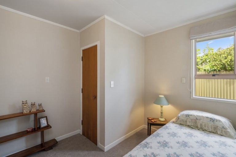 Photo of property in 22 Standish Street, Westown, New Plymouth, 4310