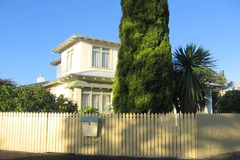 Photo of property in 3 Kowhai Avenue, Takaro, Palmerston North, 4410