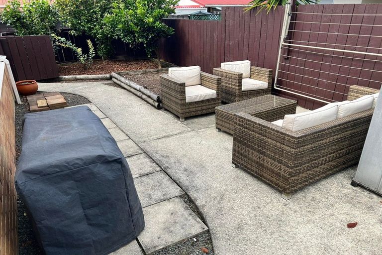 Photo of property in 6 Armstrong Avenue, Woodhill, Whangarei, 0110