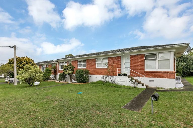 Photo of property in 5/19 Lake Pupuke Drive, Takapuna, Auckland, 0622