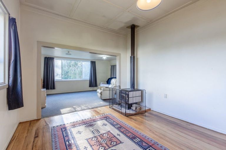 Photo of property in 16 Nancy Street, Takapau, 4203