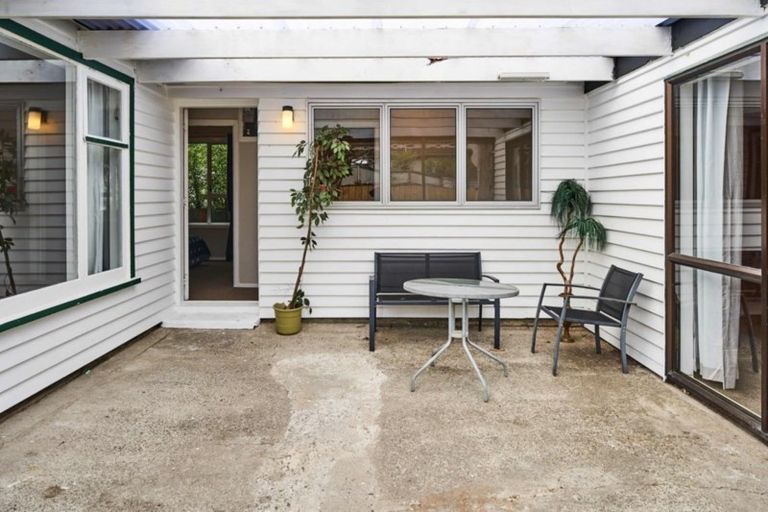 Photo of property in 72 Hair Street, Wainuiomata, Lower Hutt, 5014