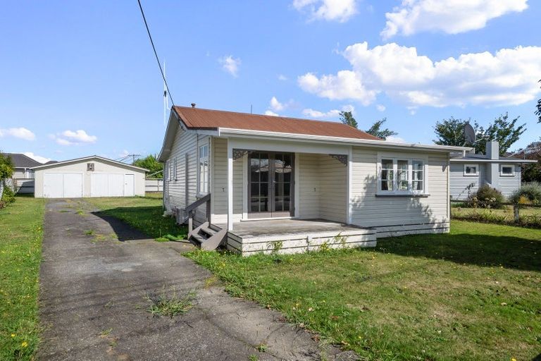 Photo of property in 26 Power Street, Levin, 5510