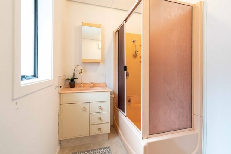 Photo of property in 44 Brockville Road, Glenross, Dunedin, 9011