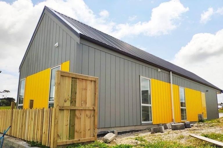 Photo of property in 2 Herekino Street, Westgate, Auckland, 0814