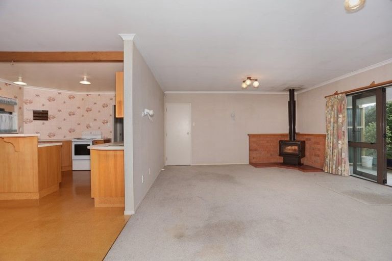 Photo of property in 28 Parnell Heights Drive, Kelvin Grove, Palmerston North, 4414