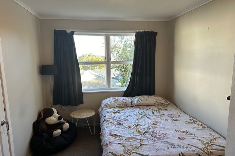 Photo of property in 5/290 Rangatira Road, Beach Haven, Auckland, 0626