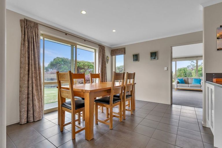 Photo of property in 15 Des Terry Way, Waipu, 0510