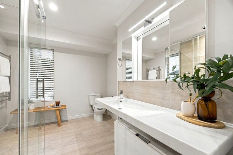 Photo of property in 32 Grace James Road, Pukekohe, 2120