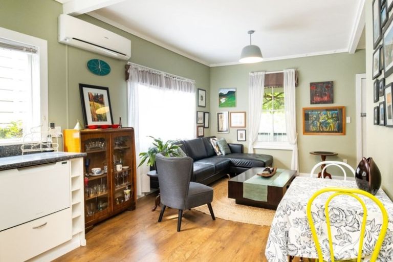 Photo of property in 2 Paradise Road, Napier South, Napier, 4110