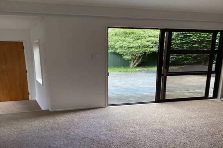 Photo of property in 5 Aintree Grove, Churton Park, Wellington, 6037