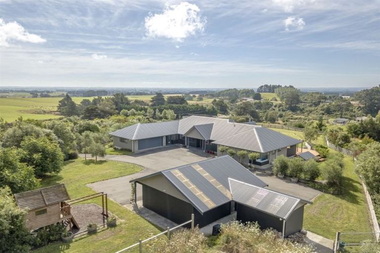 Photo of property in 389 Kahuterawa Road, Linton, Palmerston North, 4472