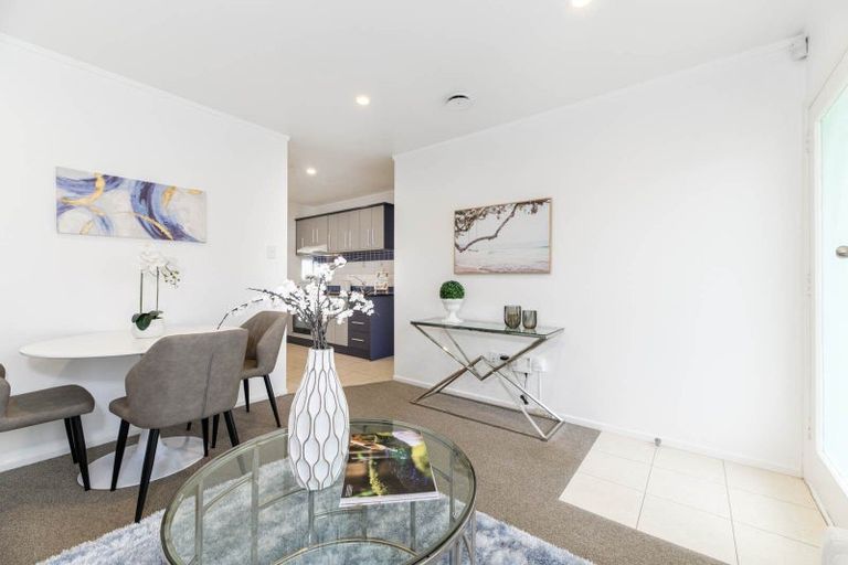 Photo of property in 7/12 Raines Avenue, Forrest Hill, Auckland, 0620