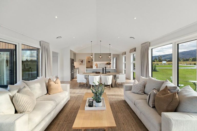 Photo of property in 77 Stone Drive, Cromwell, 9384