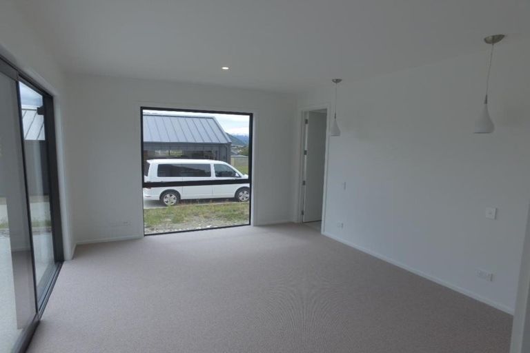 Photo of property in 4 Polperro Court, Jacks Point, Queenstown, 9371