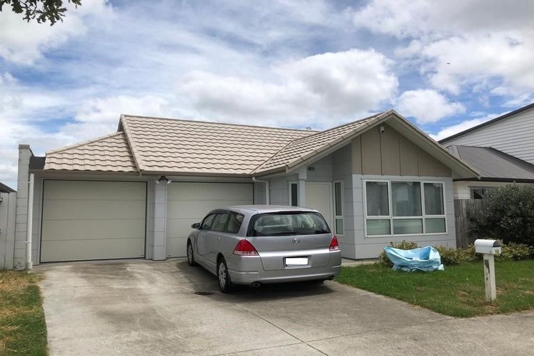 Photo of property in 13 Takahe Avenue, Takanini, 2112