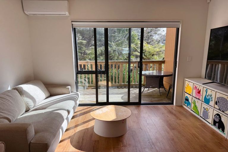 Photo of property in 31/9 Schnapper Rock Road, Greenhithe, Auckland, 0632