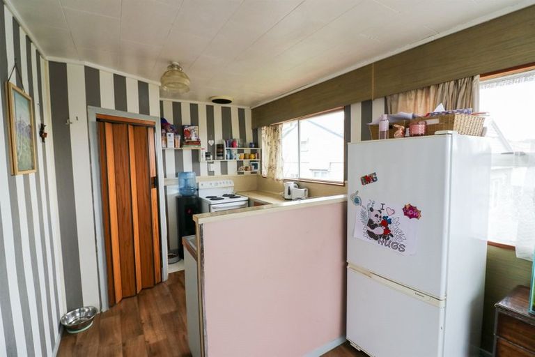 Photo of property in 2 Princess Street, Dannevirke, 4930