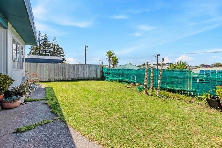 Photo of property in 7a Seafront Road, Castlecliff, Whanganui, 4501