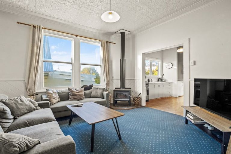 Photo of property in 52 Argyle Street, Mornington, Dunedin, 9011