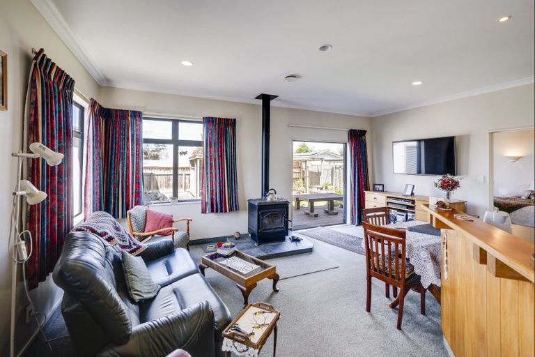 Photo of property in 106 Stortford Street, Saint Leonards, Hastings, 4120