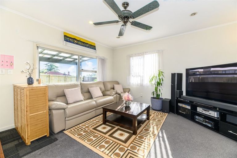 Photo of property in 36 Forest Hill Road, Henderson, Auckland, 0612