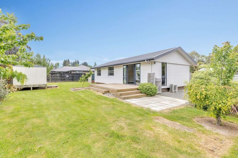 Photo of property in 28 Railway Terrace East, Glentunnel, Sheffield, 7673