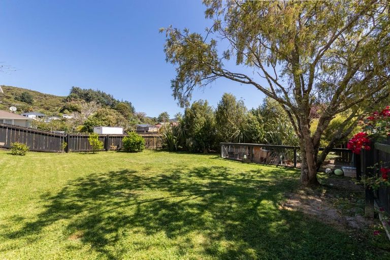 Photo of property in 82 Thomas Street, Stokes Valley, Lower Hutt, 5019