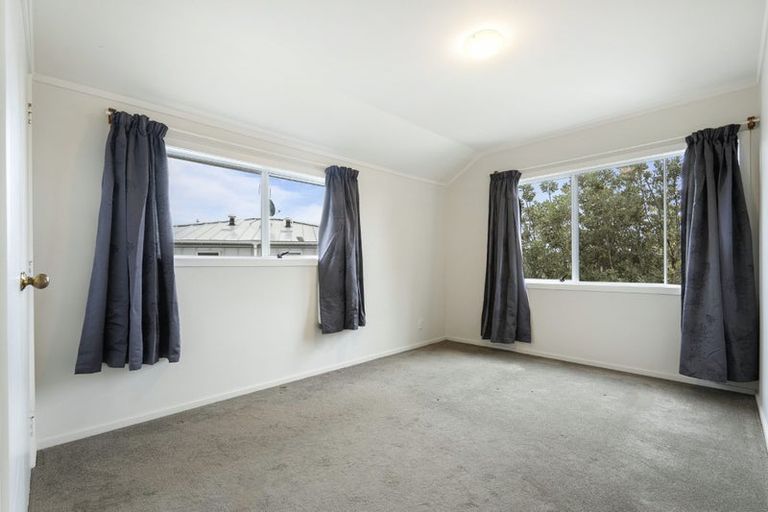 Photo of property in 2/5 Stanley Avenue, Milford, Auckland, 0620