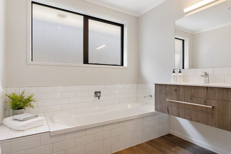 Photo of property in 48 Sentinel Avenue, Omokoroa, 3114