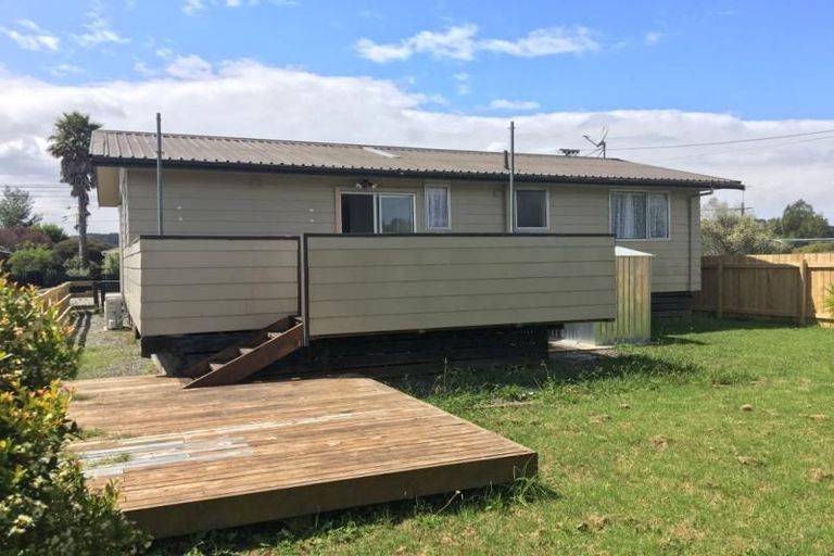 Photo of property in 26 Te Moau Avenue, Parakai, 0830