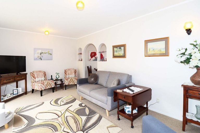 Photo of property in 2/204 Belvedere Road, Carterton, 5713