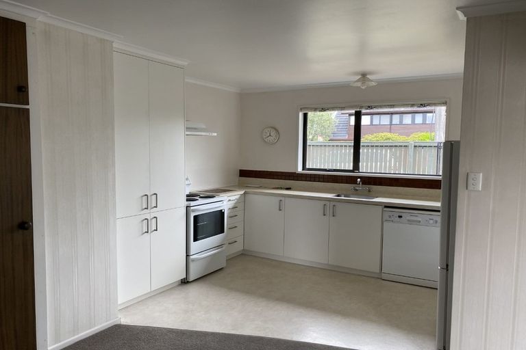 Photo of property in 1/4 Withells Road, Avonhead, Christchurch, 8042