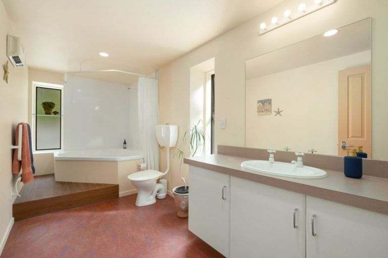 Photo of property in 232 Ripponvale Road, Cromwell, 9384