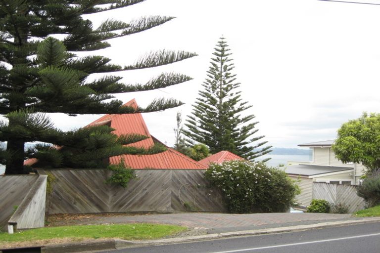 Photo of property in 1092 Whangaparaoa Road, Tindalls Beach, Whangaparaoa, 0930