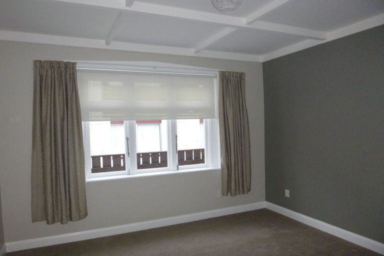 Photo of property in 160 Kings Crescent, Hutt Central, Lower Hutt, 5010