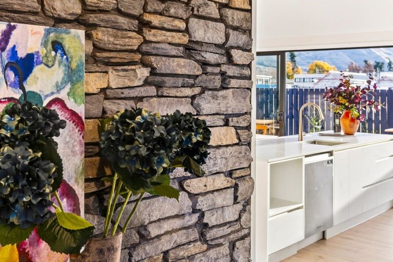 Photo of property in 19 Burbank Road, Wanaka, 9382