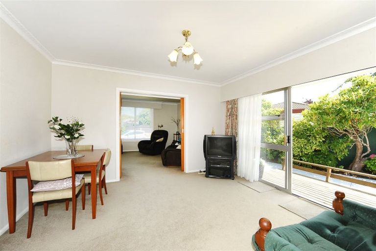 Photo of property in 50 Strathfield Avenue, Dallington, Christchurch, 8061