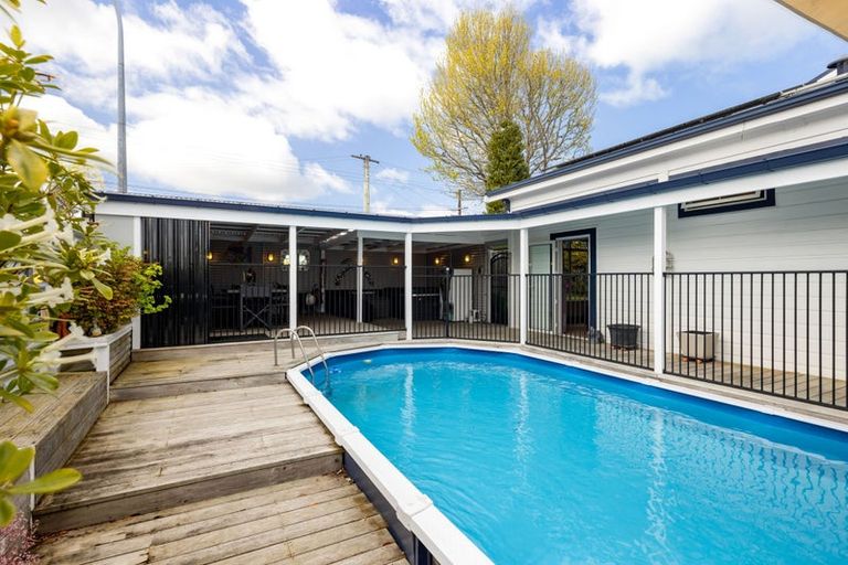 Photo of property in 104 Forest Lake Road, Forest Lake, Hamilton, 3200