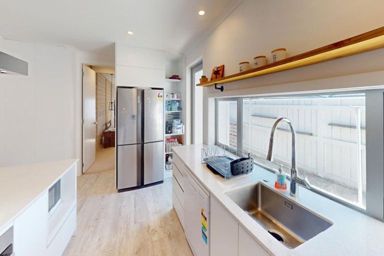 Photo of property in 164 Fitzherbert Avenue, West End, Palmerston North, 4410