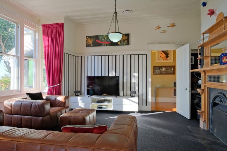 Photo of property in 19 Middleton Road, Kew, Dunedin, 9012