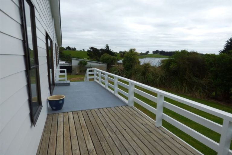 Photo of property in 16 Kamahi Street, Kaka Point, Balclutha, 9271