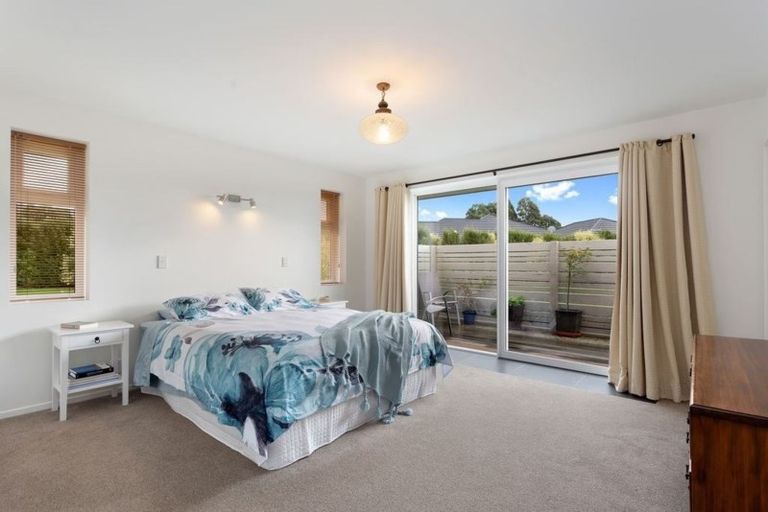 Photo of property in 8 Riverside Way, Amberley, 7410