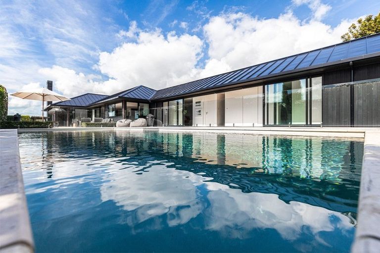 Photo of property in 48 Parkhill Road, Mellons Bay, Auckland, 2014