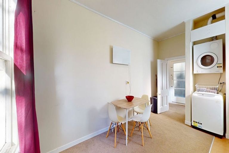 Photo of property in 30 Devon Street, Aro Valley, Wellington, 6021
