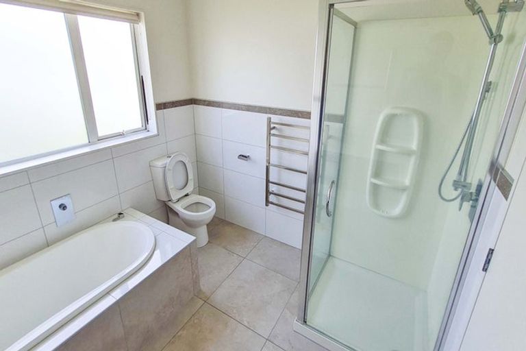 Photo of property in 5 Mccathie Drive, Flat Bush, Auckland, 2019