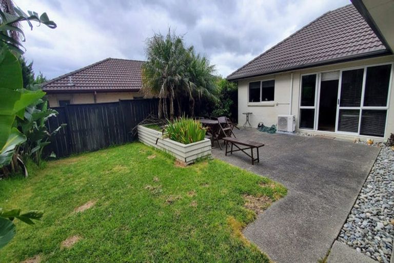 Photo of property in 16 Amapur Place, Flat Bush, Auckland, 2019