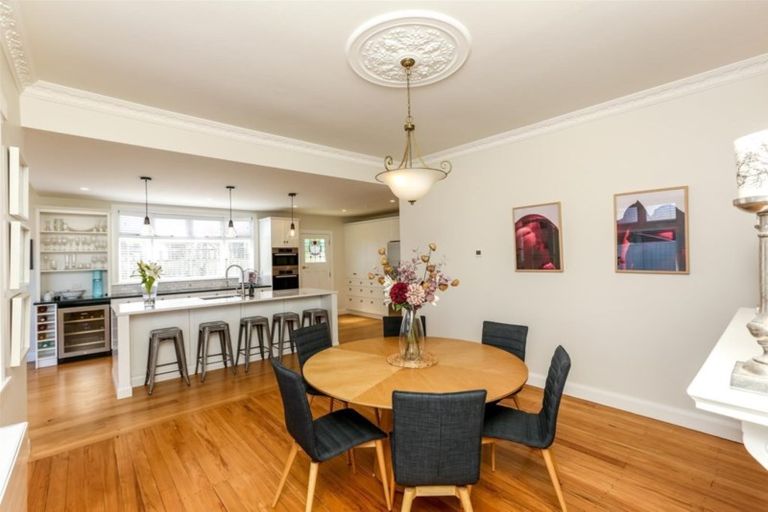 Photo of property in 41 Hamblyn Street, Strandon, New Plymouth, 4312
