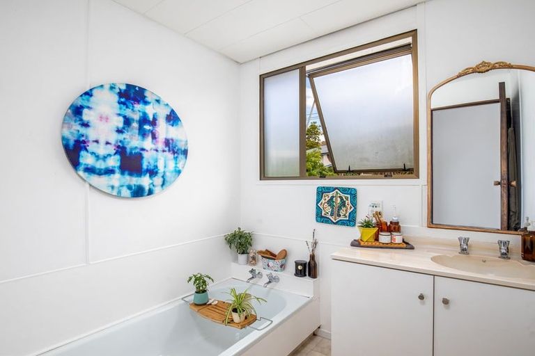 Photo of property in 32a Scotland Street, Roxburgh, 9500